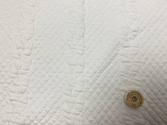 縄編み柄キルトニット　エクリュ