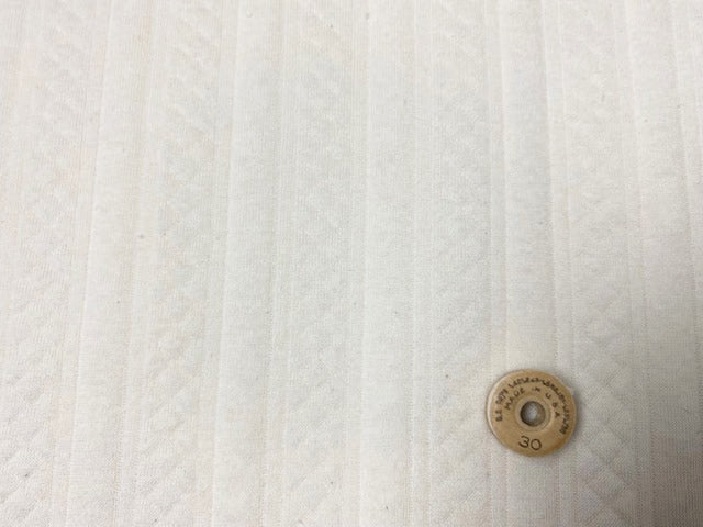 ダイヤストライプ柄キルトニット エクリュ